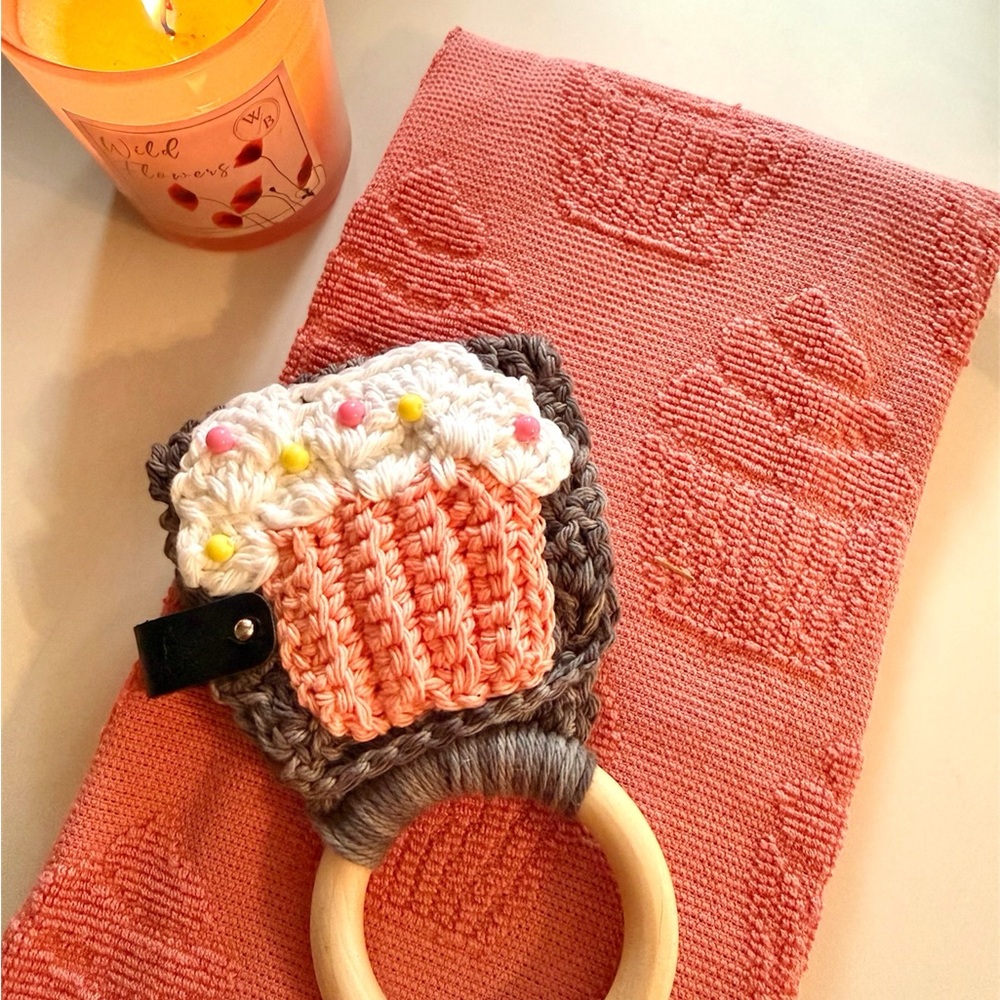 Handmade Crochet Cupcake Kitchen Towel Holder with Pink Towel - Picture 3 of 5